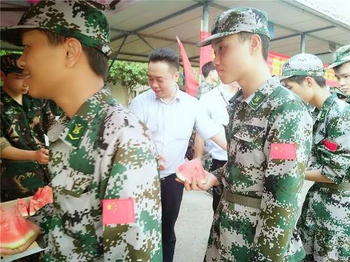 俄国水兵吃瓜群众,俄国水兵与吃瓜群众的传奇故事