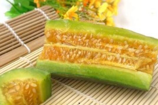 酥瓜削皮吃,尽享清新口感与营养