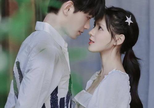 吃瓜演员情侣名,揭秘吃瓜群众心中的明星情侣甜蜜瞬间