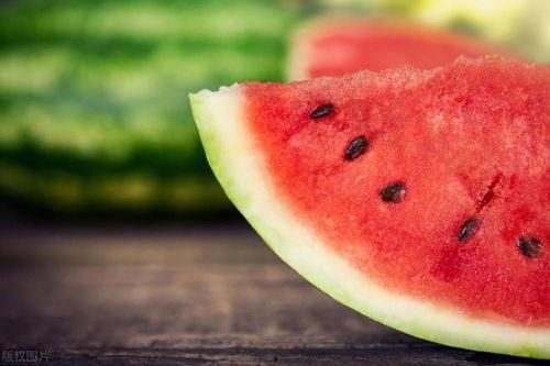 吃瓜花文案,网络舆论场中的娱乐与真相