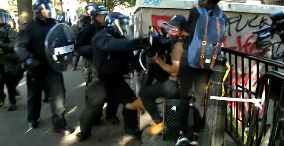 吃瓜骑车哥,揭秘网络红人的日常与魅力